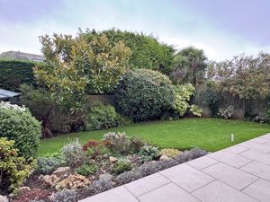 Photo 19- click for photo gallery